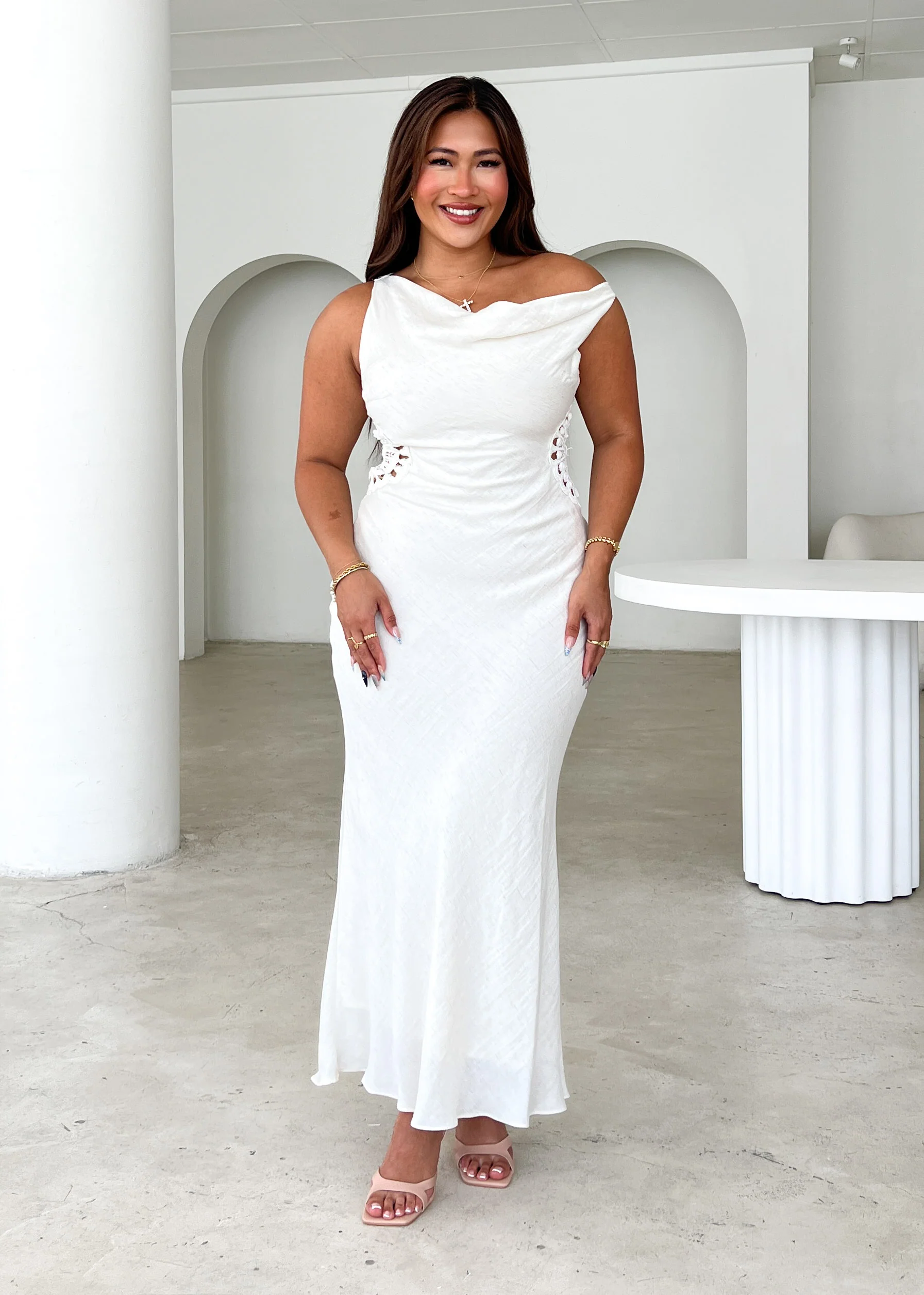 Sarai One Shoulder Maxi Dress - Cream - Honorern