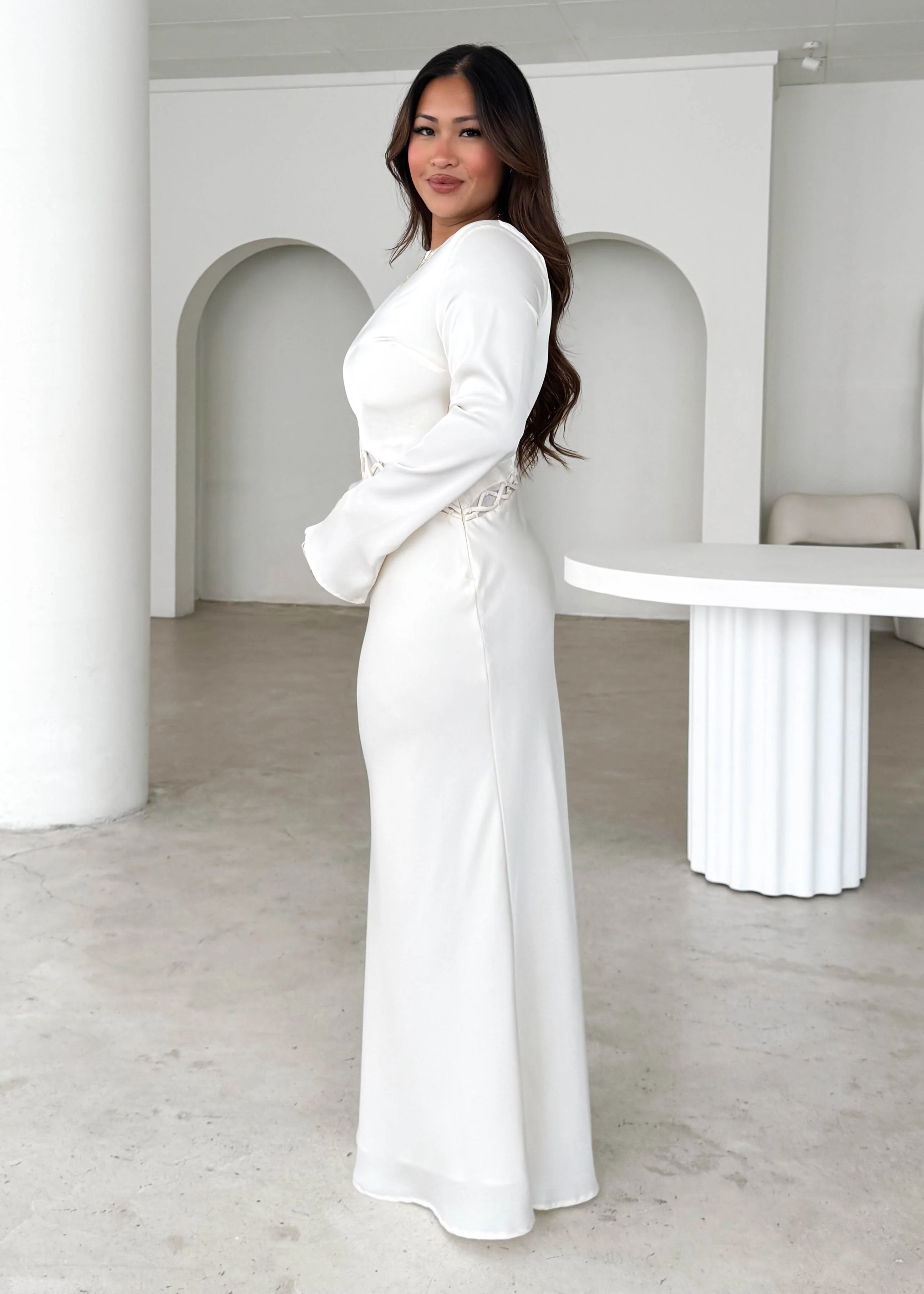 Roby Maxi Dress - Cream - Honorern