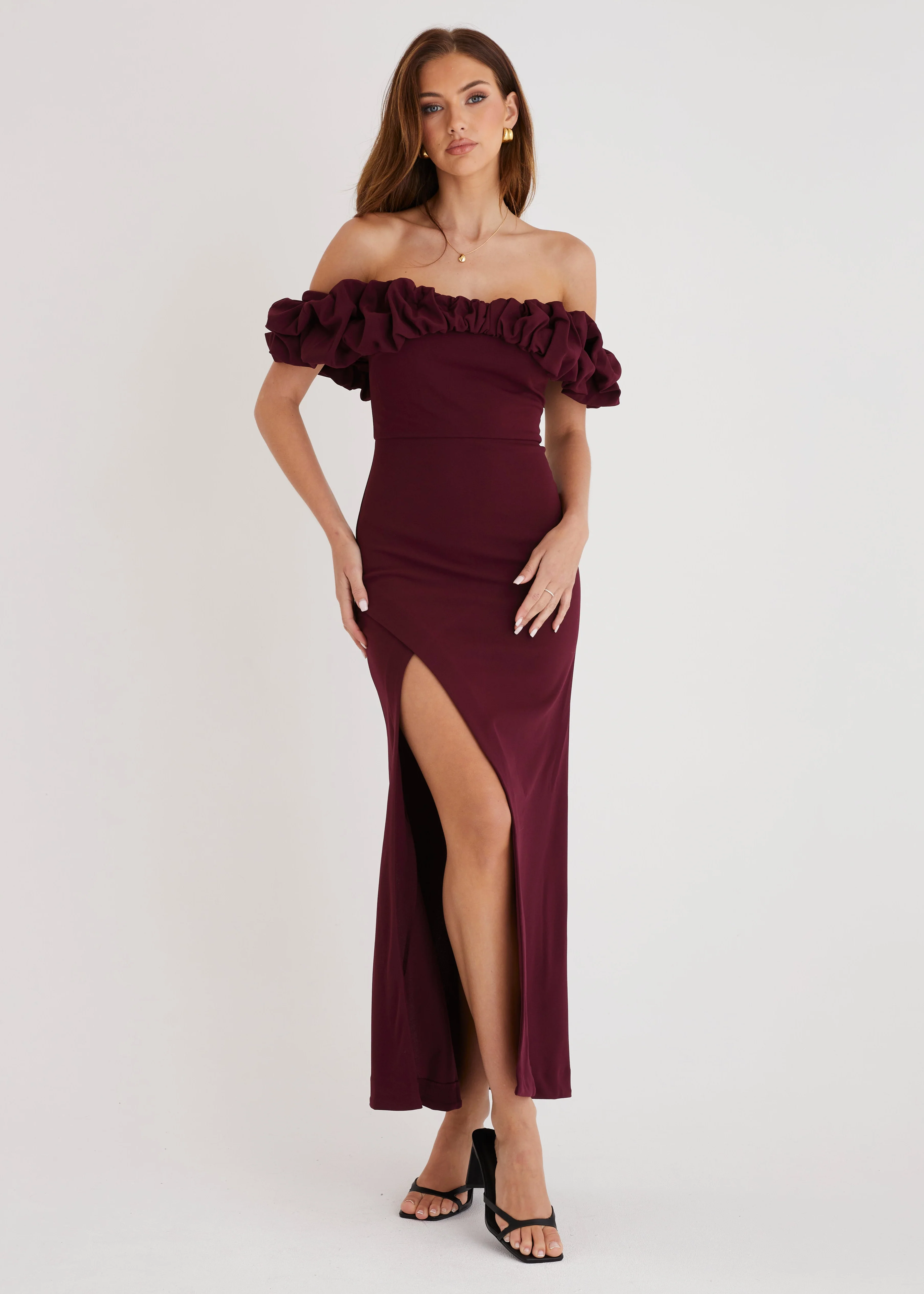 Rylee Off Shoulder Maxi Dress - Maroon - Honorern