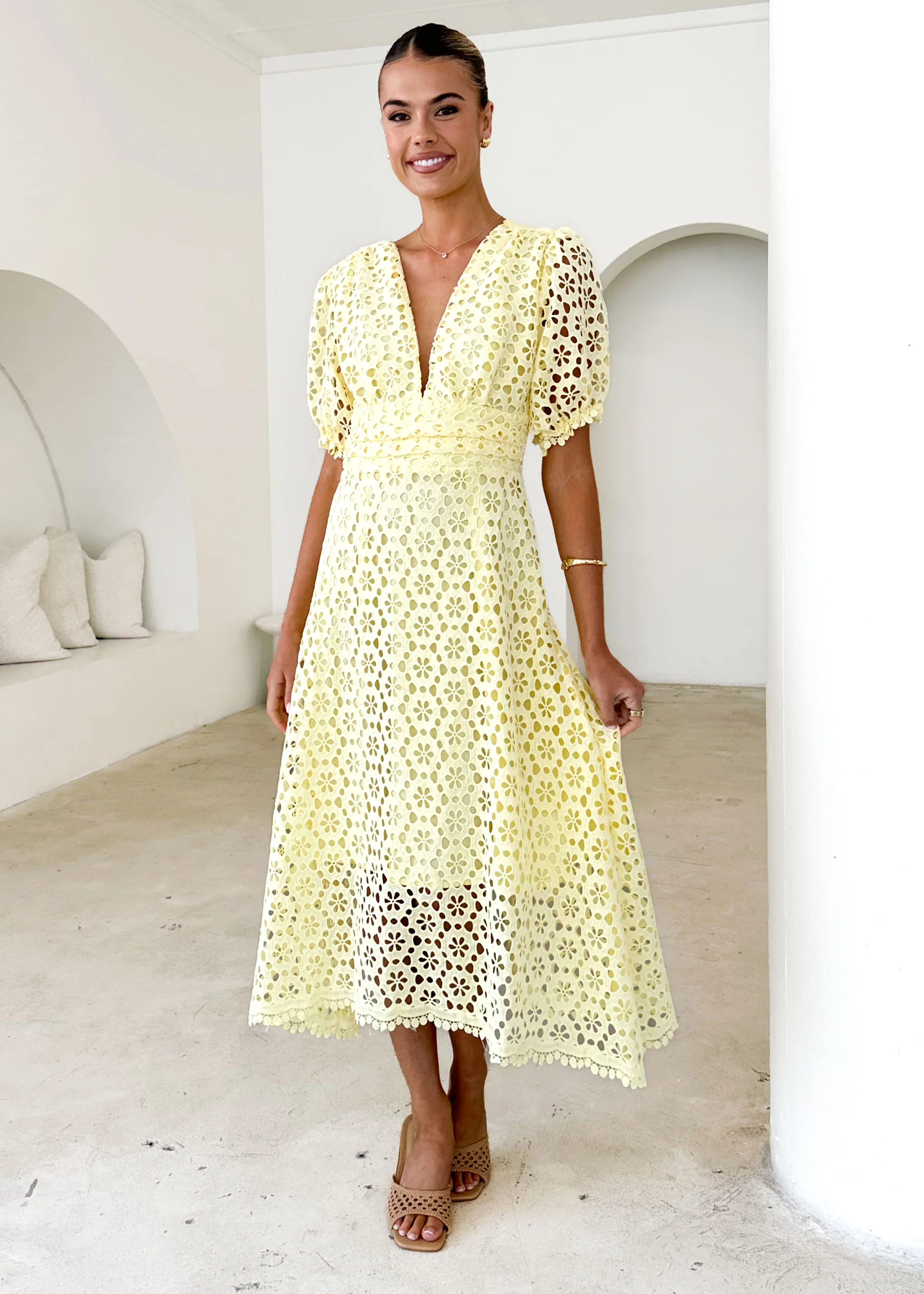 Jahra Lace Midi Dress - Yellow - Honorern