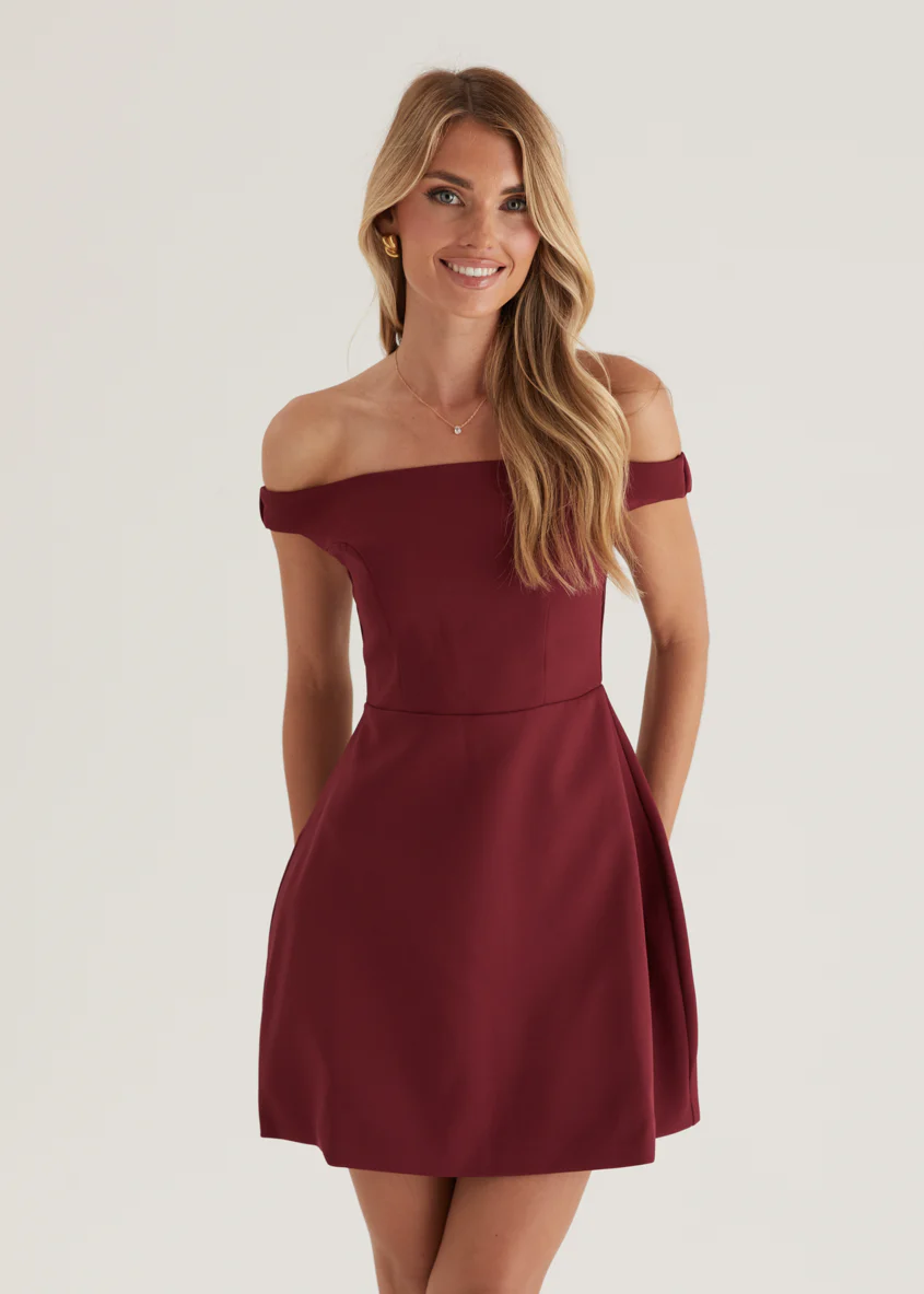 Lexa Off Shoulder Dress - Cherry - Honorern