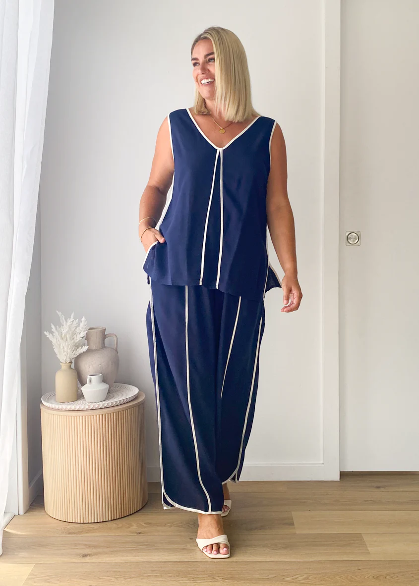 Kennedy Top - Navy - Honorern