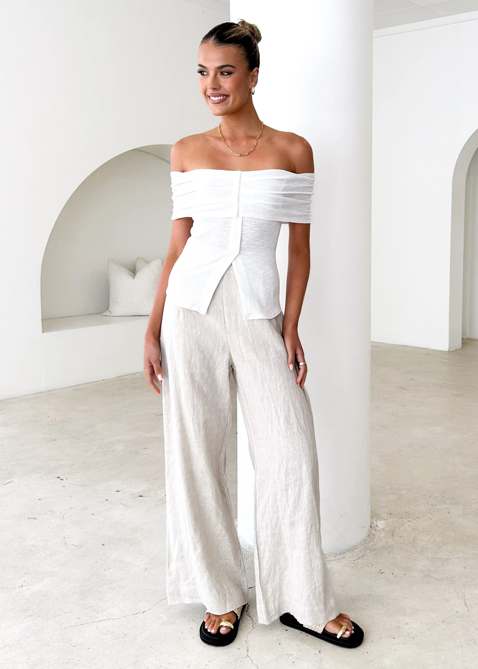 Hewitt Off Shoulder Knit Top - Off White - Honorern