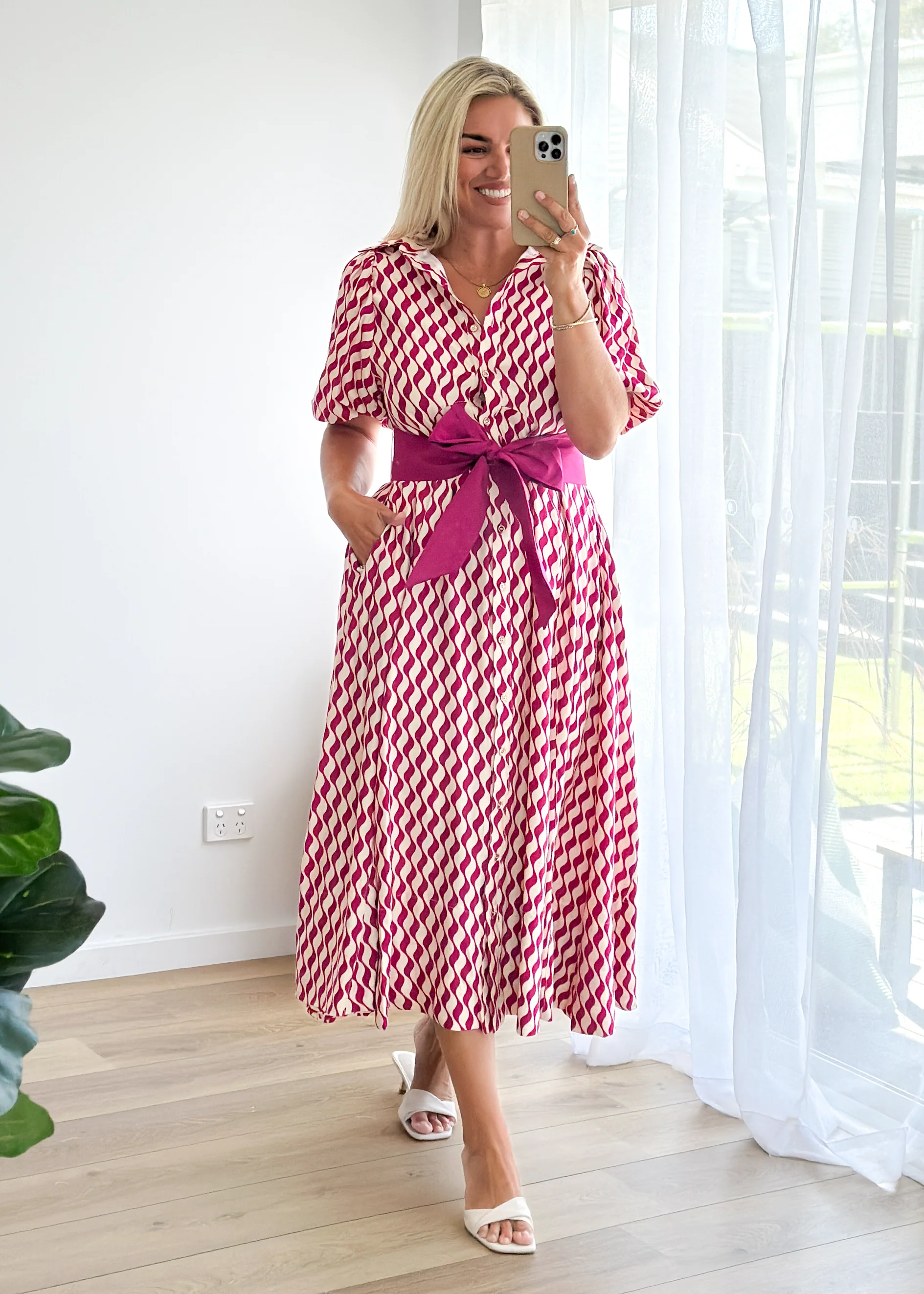 Brunswick Midi Dress - Magenta Wave - Honorern
