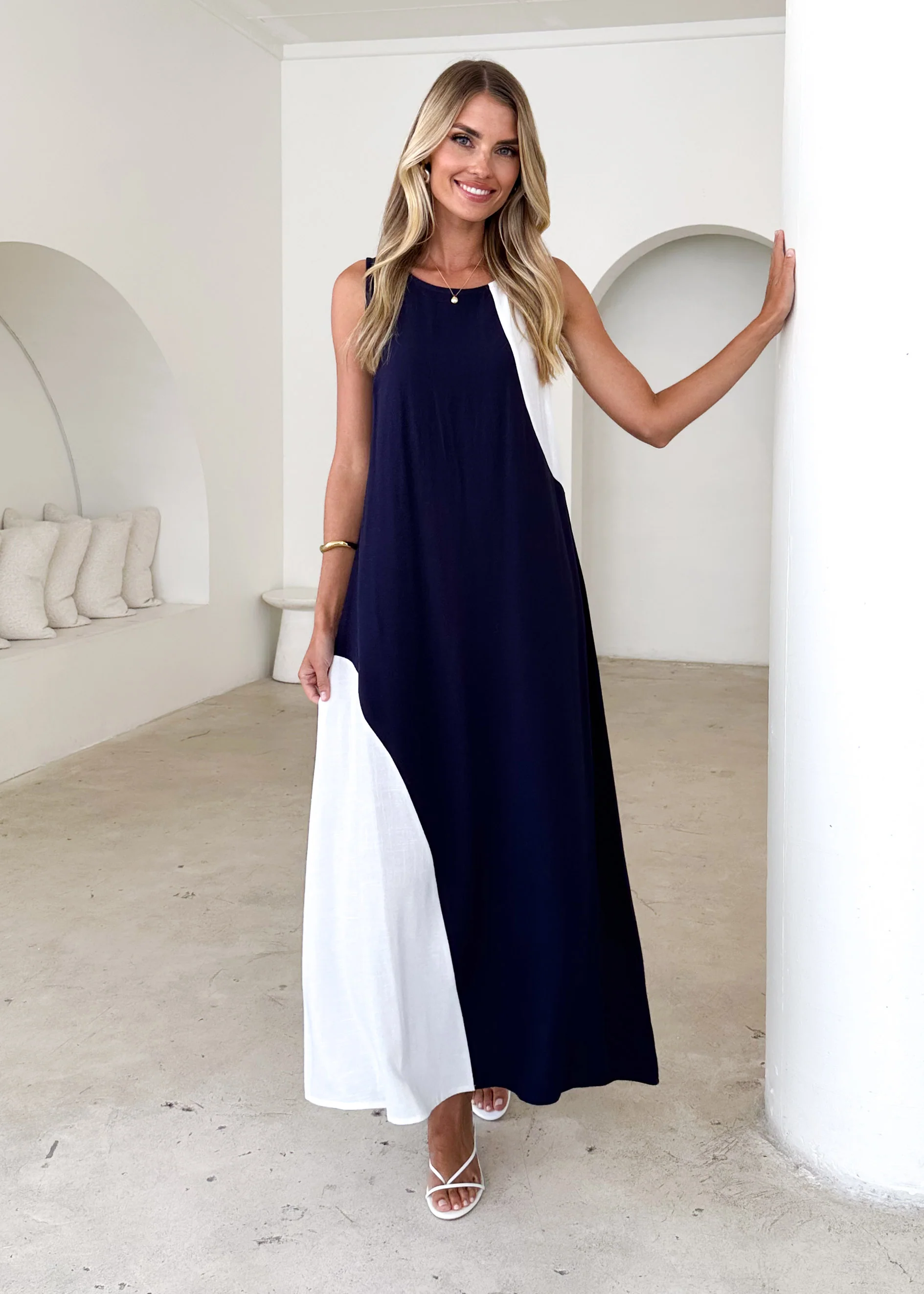 Pollyanna Maxi Dress - Navy - Honorern