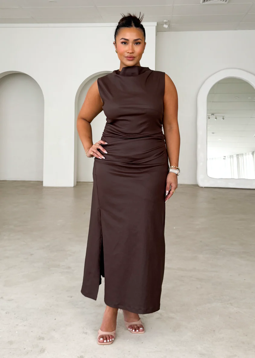 Romella Coated Midi Dress - Chocolate - Honorern