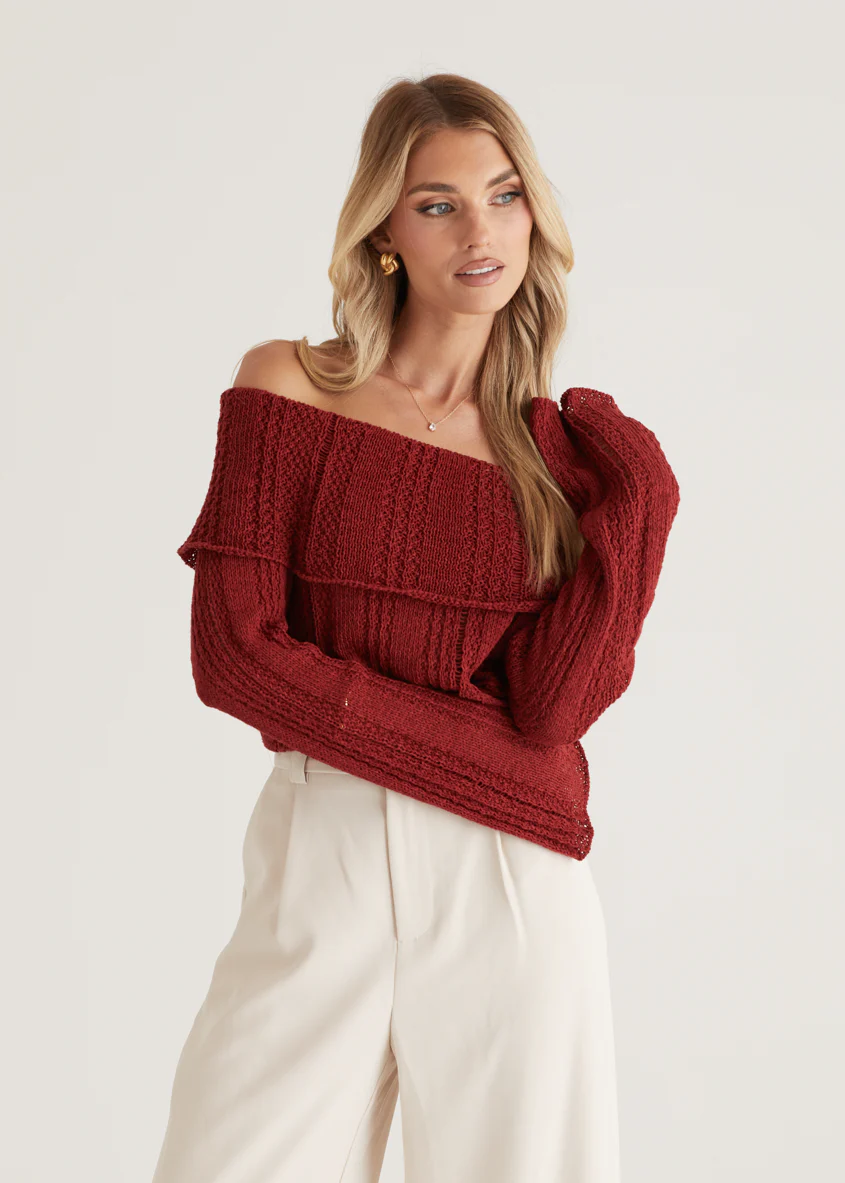 Lucy Off Shoulder Sweater - Burgundy - Honorern