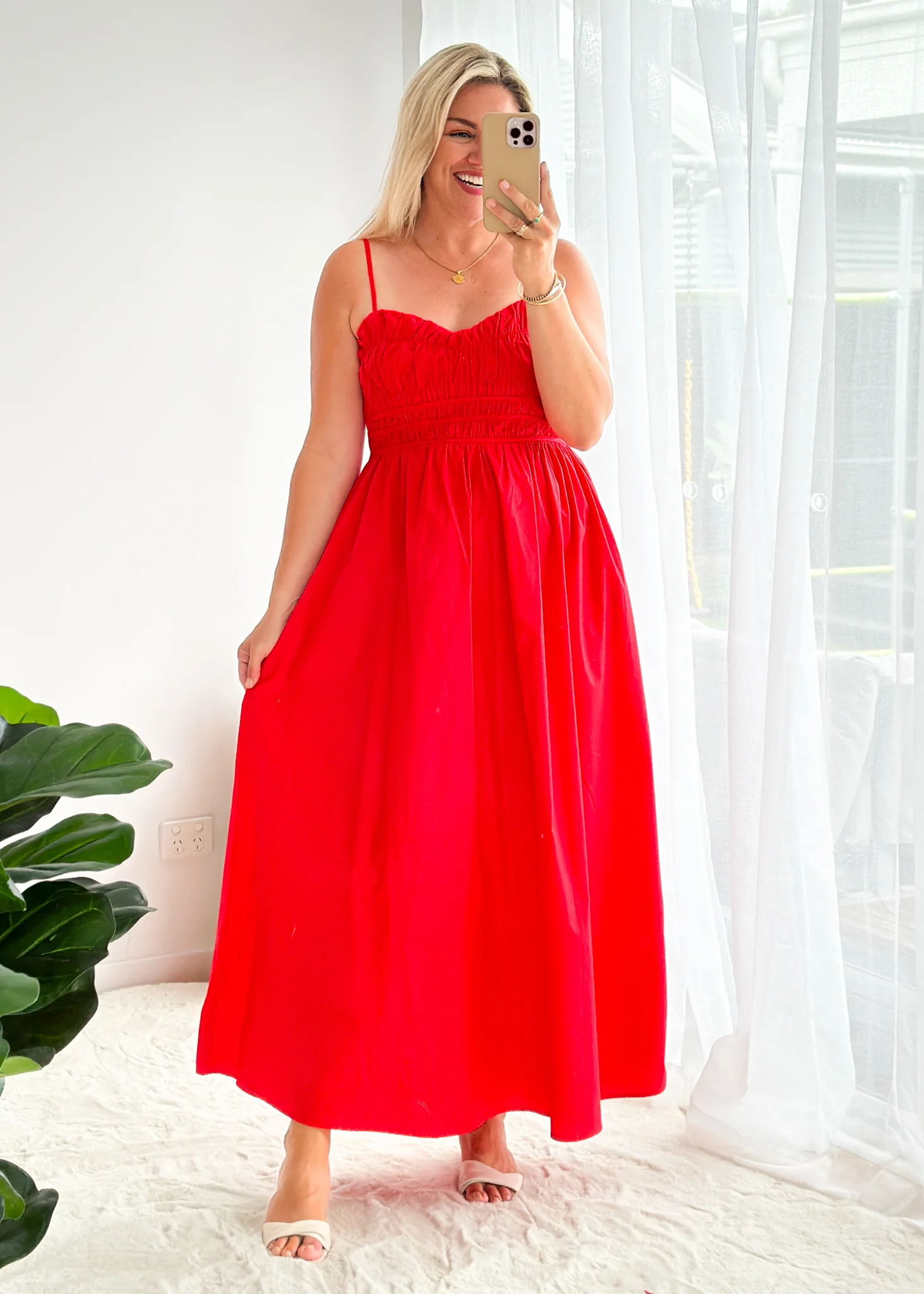 Serafina Maxi Dress - Red - Honorern